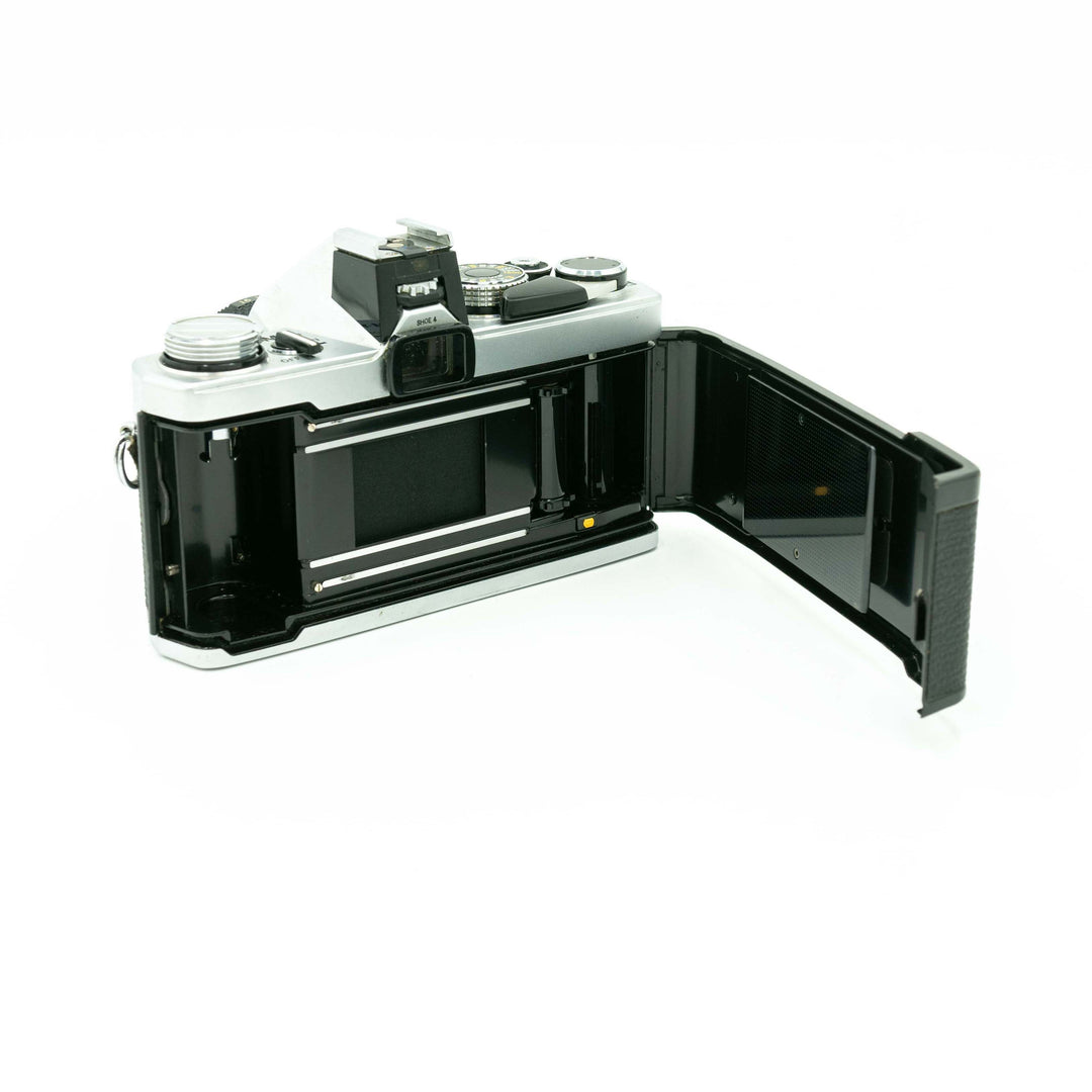 Olympus OM-1N & Zuiko 50mm F/1.8 – Australian Analog
