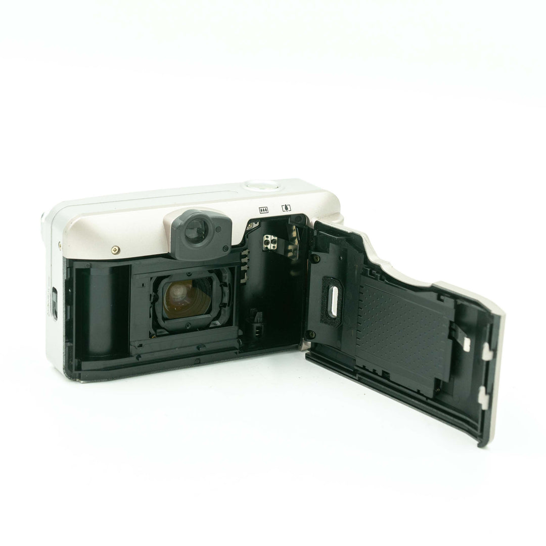 Fujifilm Zoom Date 125SR – Australian Analog