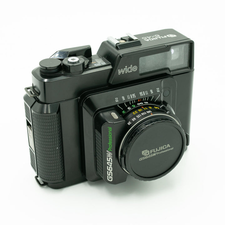 Fuji GS645W フィルムカメラ Fujica GS645W professional 6x4.5 フィルムカメラ フィルムカメラ