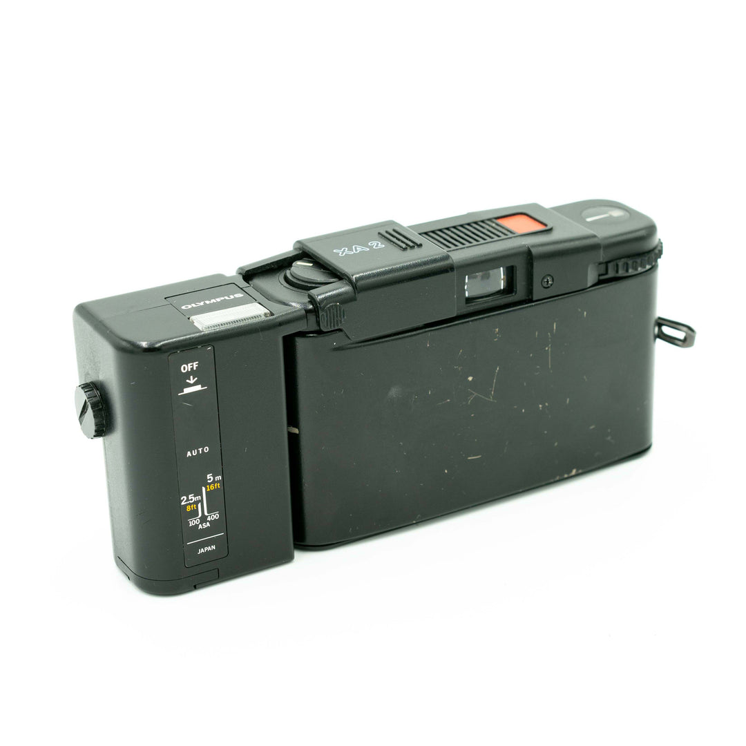 OLYMPUS XA XA2 A11 セット Olympus XA2 with A11 Flash with hard shell case – Film
